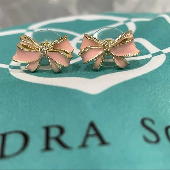 Kendra Scott Pink Enamel Bow Stud Earrings with Gold Trim New - Picture 4 of 5
